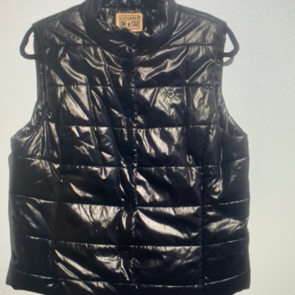 Converse One Star shiny black puffer vest.